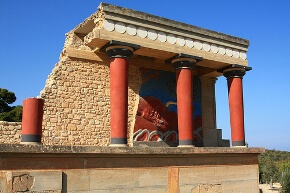 knossos palace heraklion crete